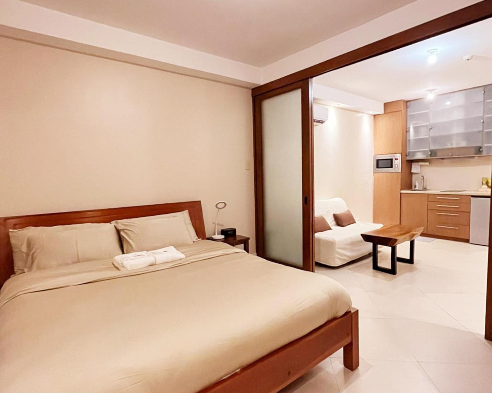 Manila Bayview Rental Exteriör bild