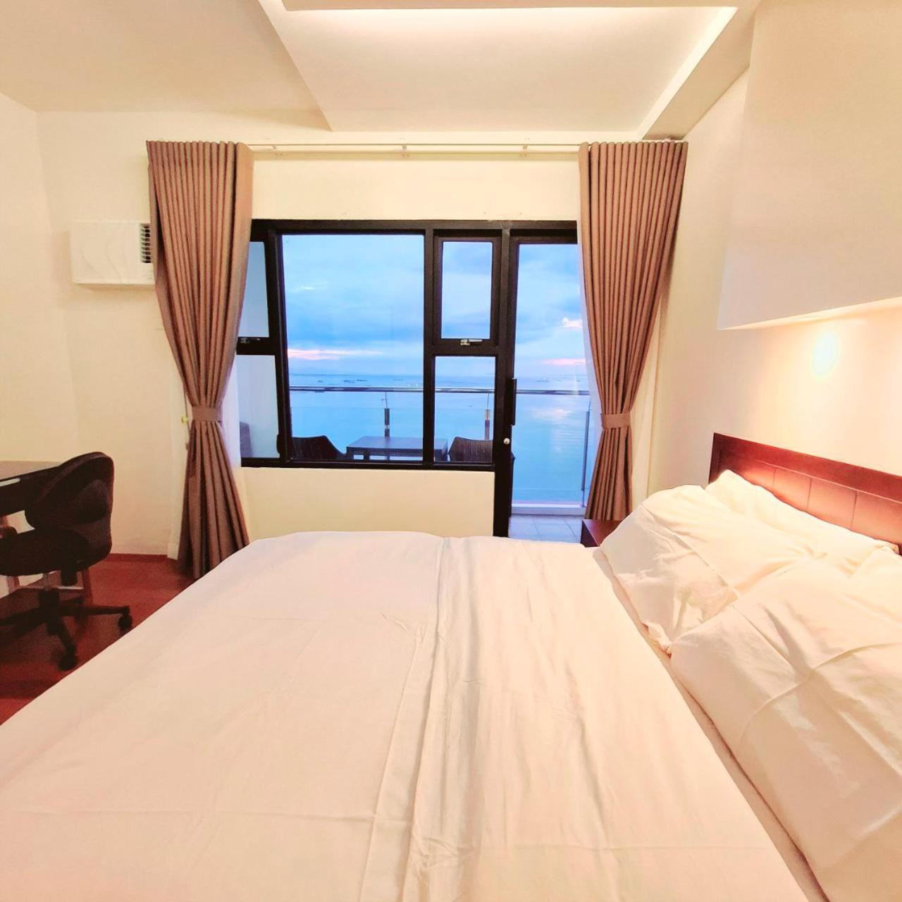 Manila Bayview Rental Exteriör bild