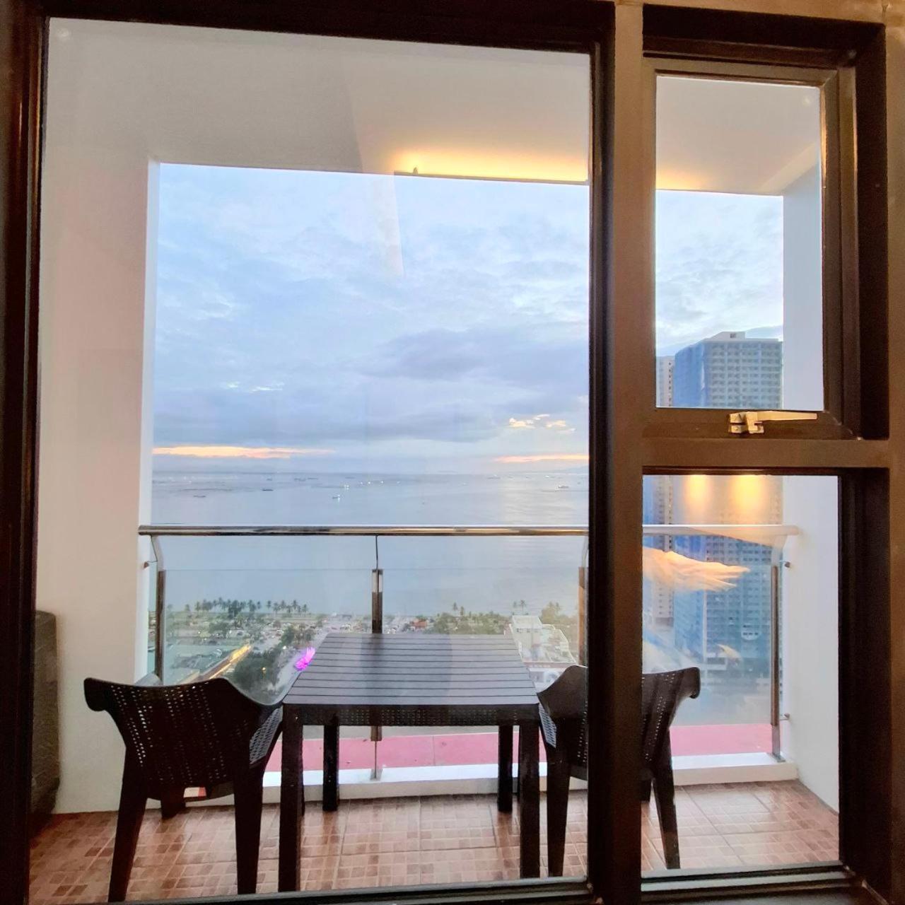 Manila Bayview Rental Exteriör bild