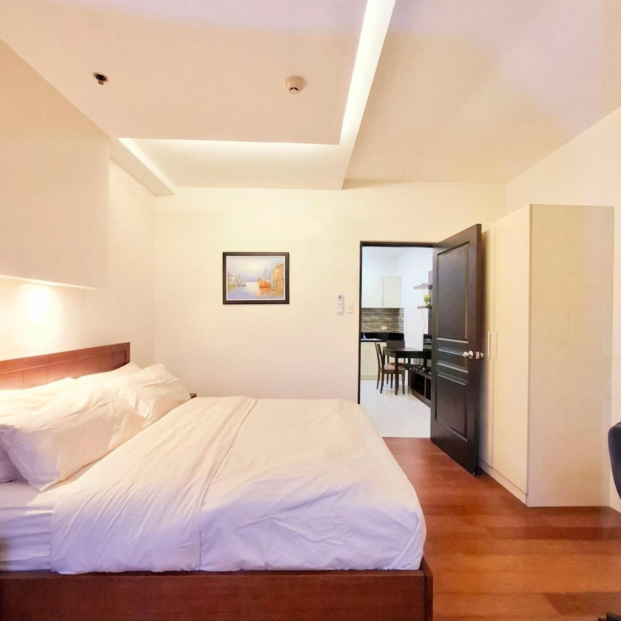 Manila Bayview Rental Exteriör bild