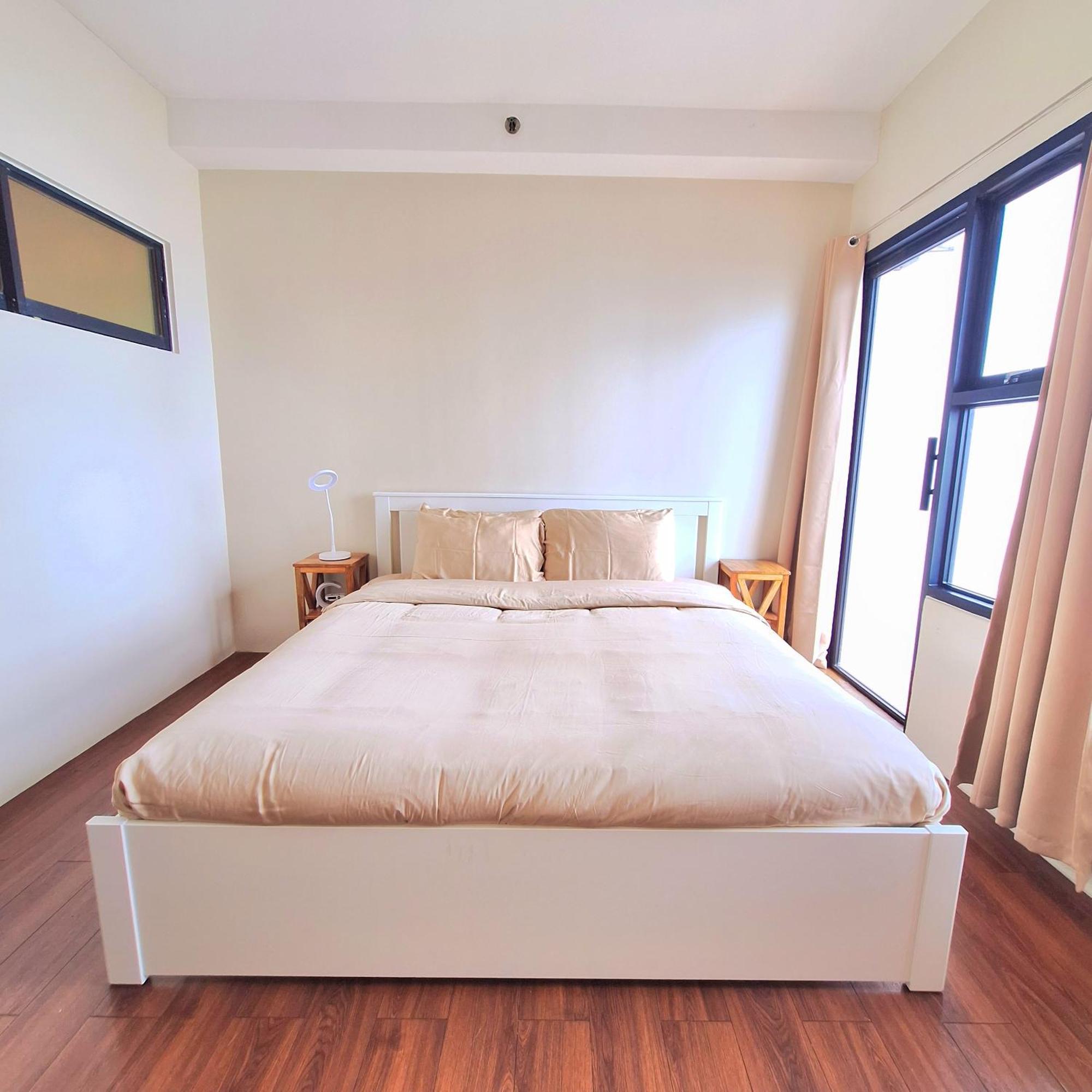 Manila Bayview Rental Exteriör bild